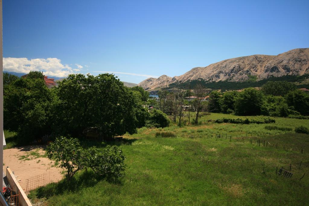 Ruzmarinka 4* Apartment Baska  Bagian luar foto